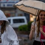 Hava durumu İstanbul: 18 kent için fırtına ve sağanak alarmı! 3 bölgede yağış var